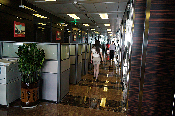 深鴻潤集團職員辦公區